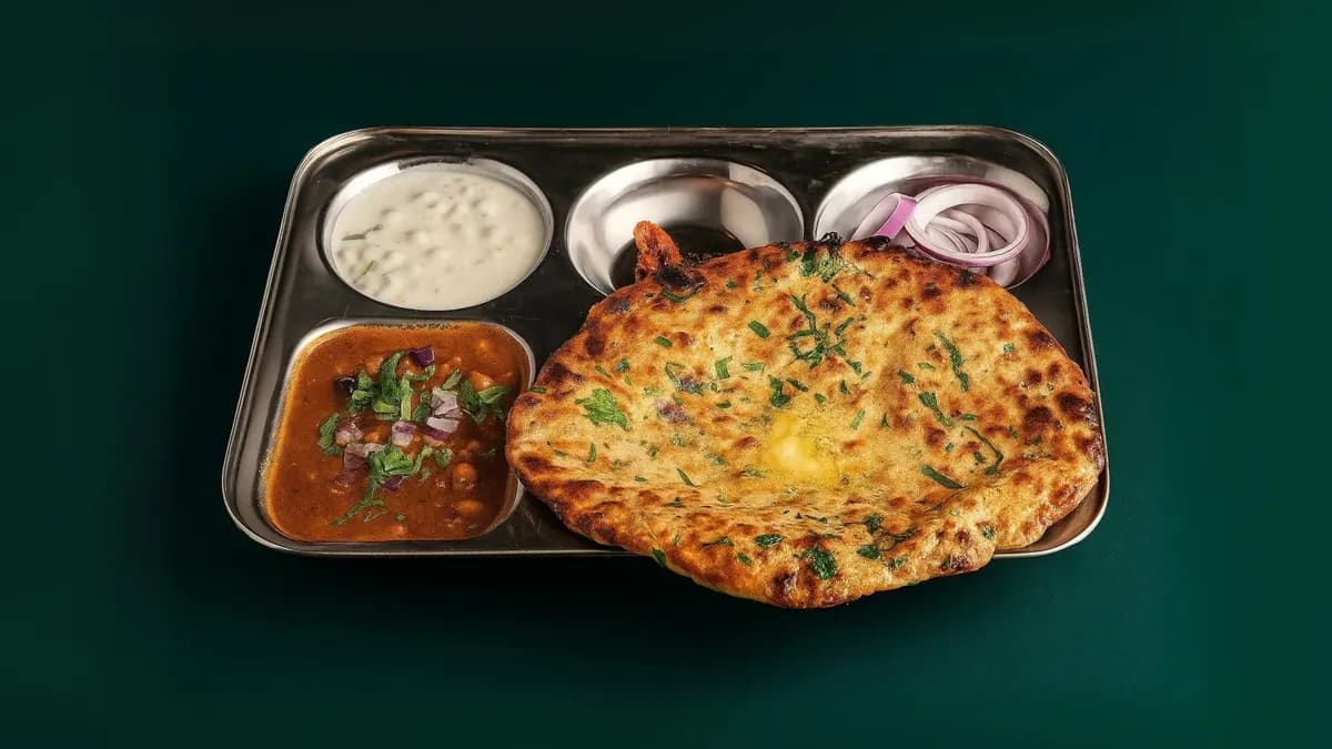 Keema Onion Kulcha Thali